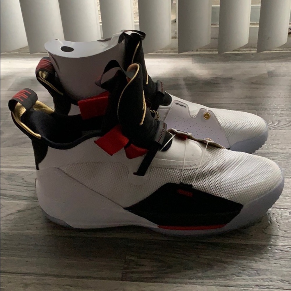 Jordan XXXIII Future of Flight Size 13